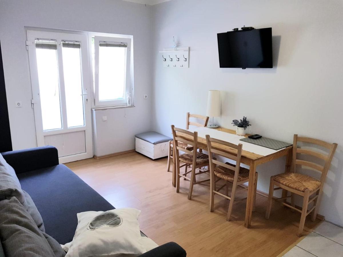 Apartment Kolaric Novi Vinodolski Exteriör bild